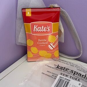 Nwt Kate spade snack time chip bag patent card case